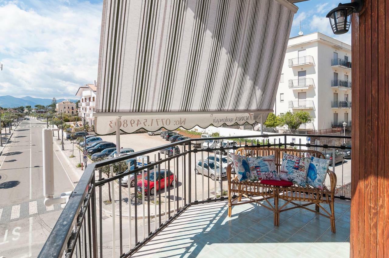 Casa Vacanza Flora Daire Sperlonga Dış mekan fotoğraf