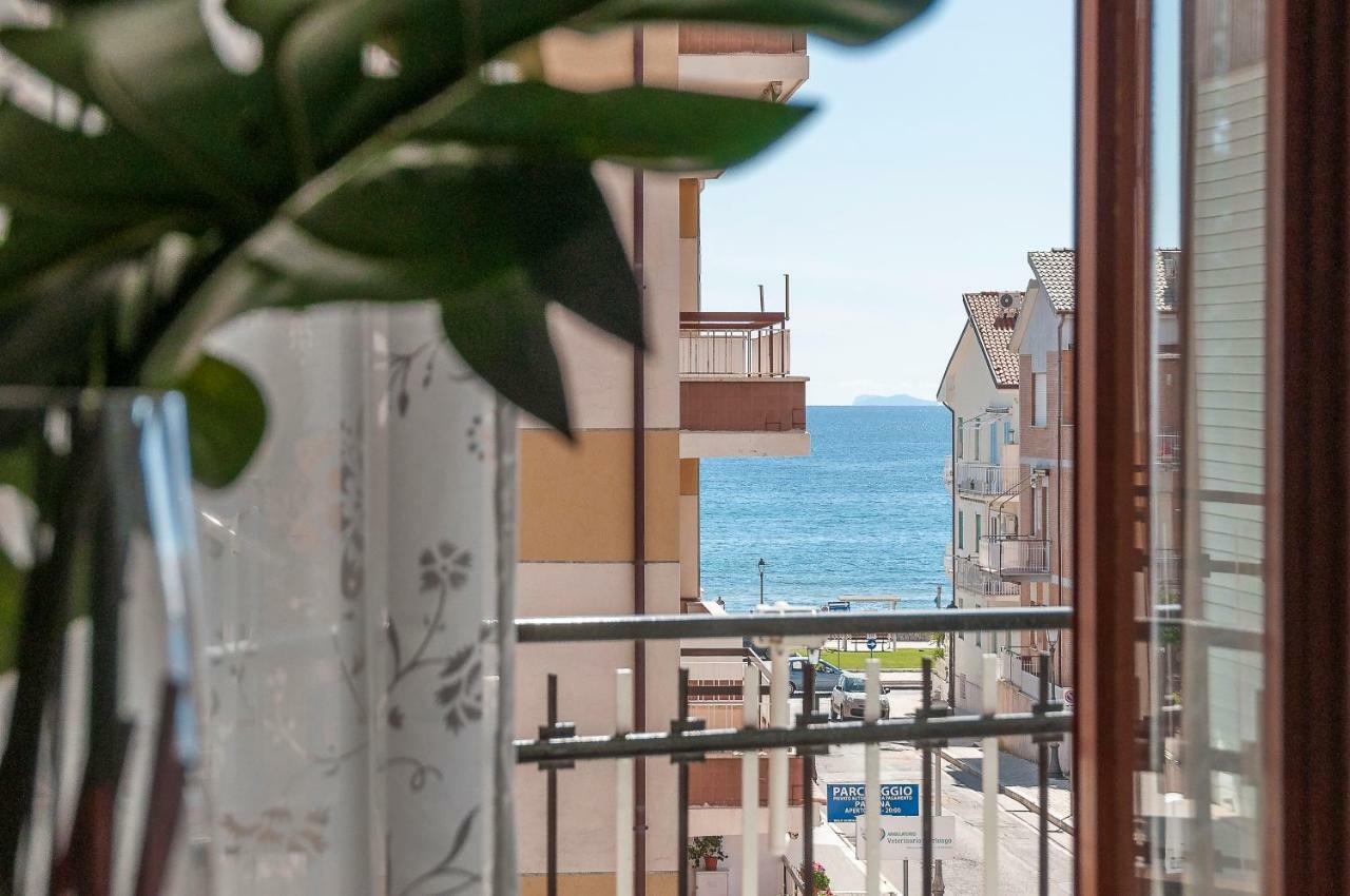 Casa Vacanza Flora Daire Sperlonga Dış mekan fotoğraf